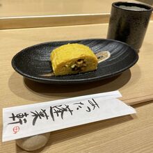 うまき 写真は1/3 分けてもってきてくれました