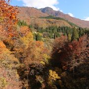 秋山郷・紅葉の名所の１つ