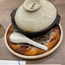 熱々 味噌煮込みうどん登場