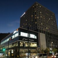 陽が落ちてからの到着になりました