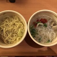 夕食バイキングの麺