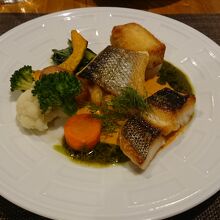 コースのメイン料理