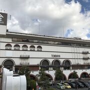 JR倉敷駅南口のロータリーにある天満屋