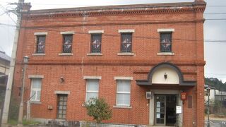 レトロ感溢れる素敵な建物です