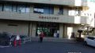 明治神宮外苑の中にあるスポーツ施設の一つです。