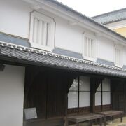 内子の中でもより古い形式の建造物として貴重な存在です