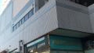 ドラッグストアなど