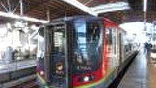高知駅から中村・宿毛間を運航の特急列車