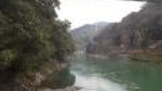 宇治川ラインはかつて急流で、観光船が運行されていたこともあったそうです。