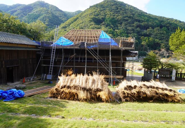 水不足に悩んでいた土庄に農業用ため池ができたことを祝って