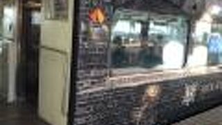 L'Arc〜en〜Cielのｈｙｄeのラッピング列車。