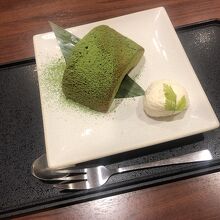 抹茶シフォンケーキ