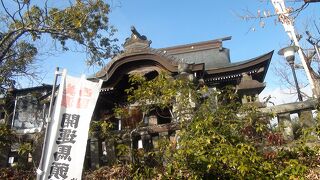 広いエリアにまたがっています