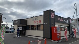 帯広で豚丼と言えばココ、行列必至の人気店