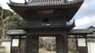 吉備真備など下道氏一族の菩提寺
