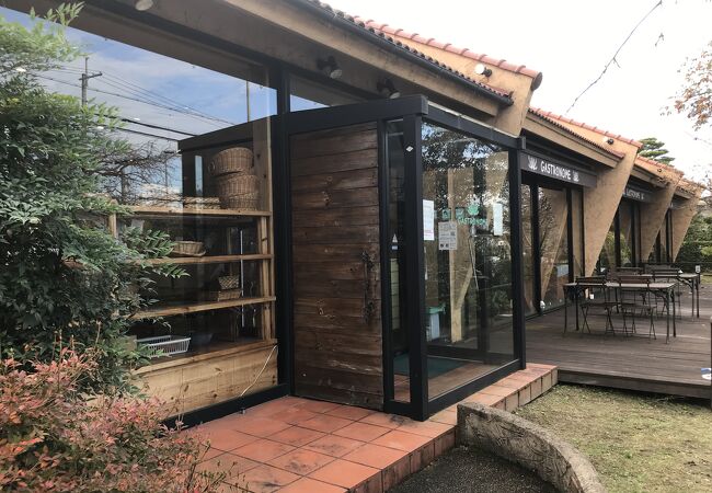 自家製天然酵母のパン屋さん