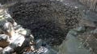 隋心院の広い境内の中にありました。