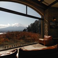 ロビーから見える富士山です。