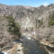 箒川と天狗岩、そして青い空。絵になりますね。