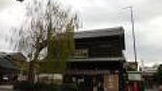 マンホールカードと歴まちカード配布中。