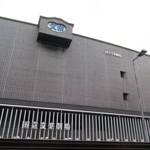 地下鉄と近鉄の日本橋からすぐの場所