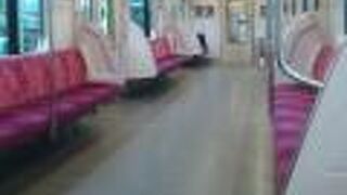 休日の小田原線各停はすいていました