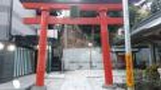 　長い歴史をほこる小さな神社