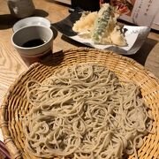 地下鉄五条駅目の前の、美味しいお蕎麦屋さん!　季節の天ぷらの種類も豊富でした。