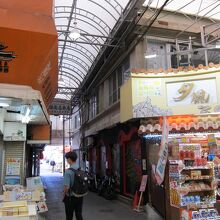 路地に入りたく成ります…