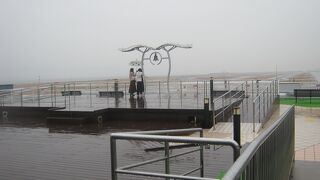 現在は土日祝日の数時間のみ訪問可能です