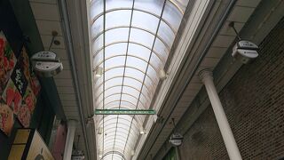 降雪の影響を受けずに、買い物や通行可能でした