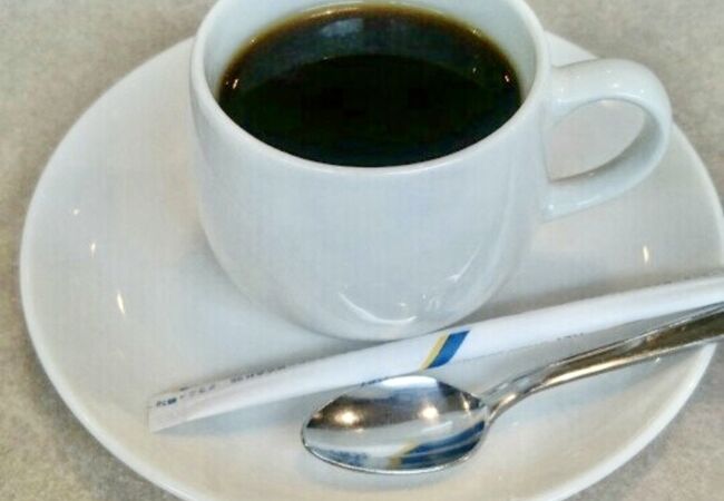 タバコの嫌いな人には無理かも