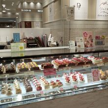 ドルチェフェリーチェ ルミネ立川店