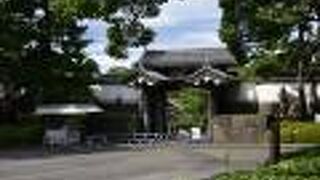 天守部分から外部に直接通じる門