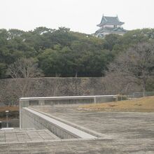 近代美術館傍から眺める天守閣の遠景