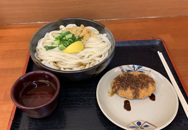 讃岐うどんを食べました。