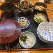 欲張りセット1650円。