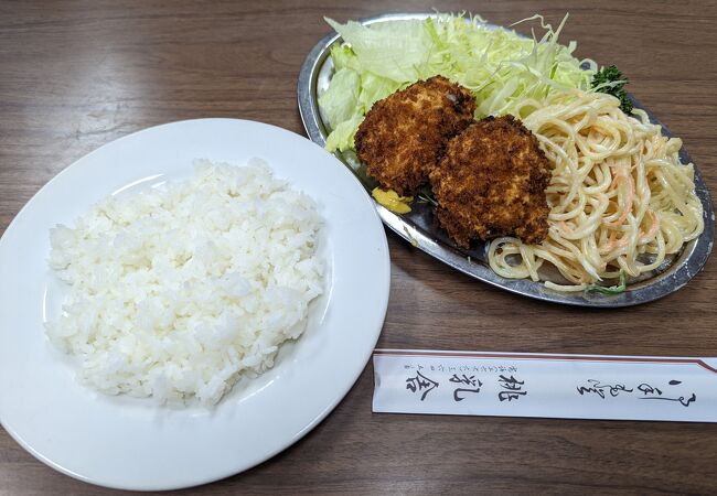 A Western-style restaurant that creates an atmosphere of the old Showa era, all dishes are inexpensive