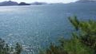 青い海、青い空、瀬戸のそよ風‥‥小さなパーキングエリア