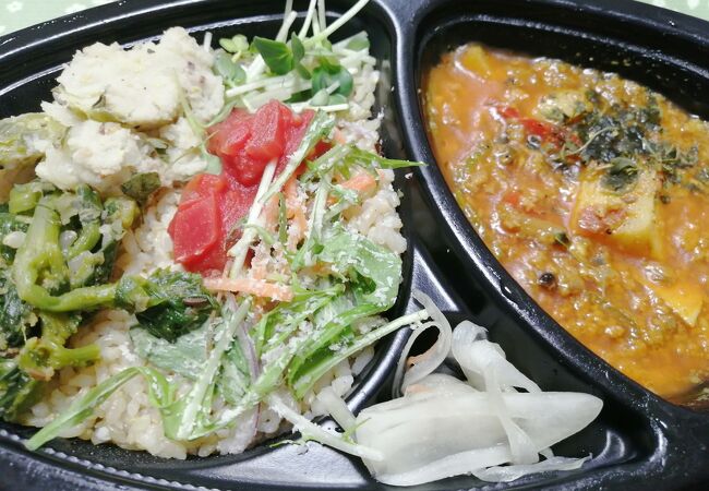 人気のカレー店