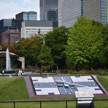 日比谷公園に設置されている日時計