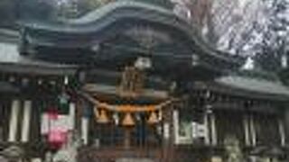 立派な神社