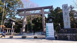 とても荘厳な神宮です。