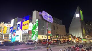 御堂筋にかかる橋です