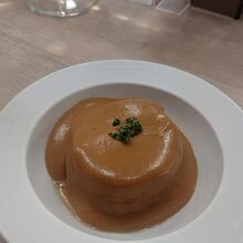 オススメのポルチーニ茸クリームソースの大根