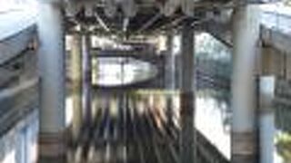 暗渠のような雰囲気でした