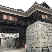 松山城井筒門（愛媛県松山）：本丸最大の門