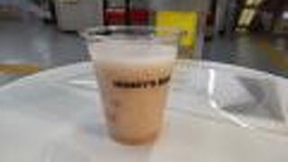 駅構内のスタンド