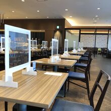 ランチタイムが終わって、すいている時間帯でした。