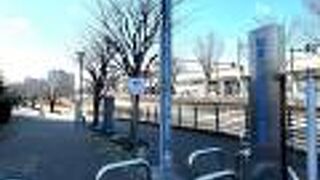 和泉川河畔の公園